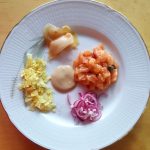 Vit sparris med kallrökt skinka, hollandaise och potatis