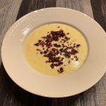 Gifflar med valnötsfyllning