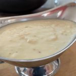 Rostbiff med yorkshirepudding och pepparrotssås