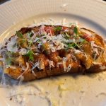 Ugnsbakad spetskål med soltorkad tomat